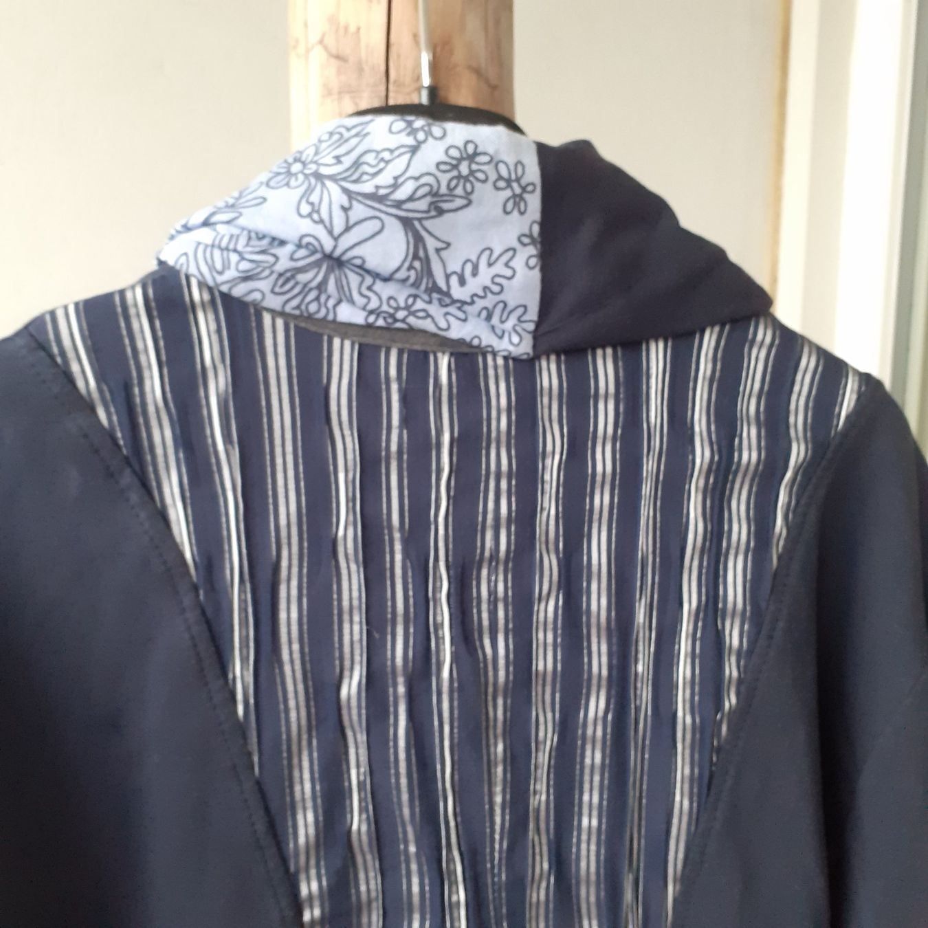 Elisa Cavaletti Jacken: Elisa Cavaletti Club Jacke, L – Gebraucht aus Bern von Solarsystem 9