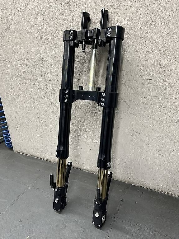 Öhlins Tutti i ricambio per moto: Öhlins FG 43 – Usato da Lantsch/Lenz venduto da crustydeamon