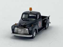 Busch 48210 1:87 Chevrolet Pick-Up Seattle Fire Department