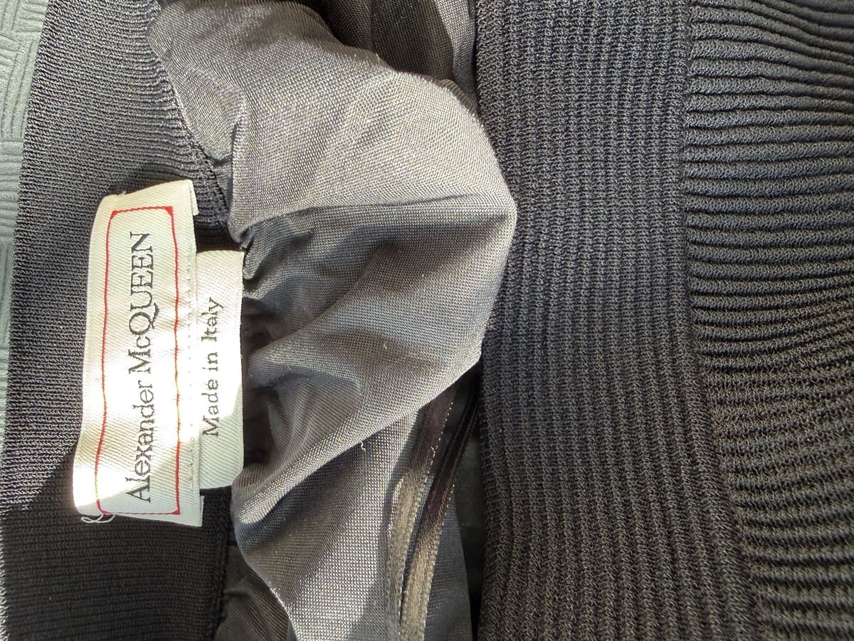 Alexander Mcqueen Gonne: ALEXANDER MCQUEEN Set Rock + Oberteil S neu NP 1900 – Nuovo (secondo la descrizione) da Zürich venduto da Nellyville73 7