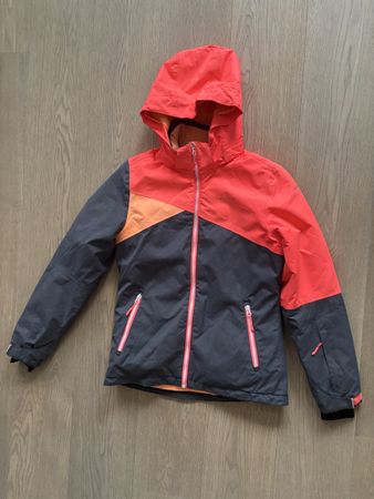 Skijacke mit Hosen
