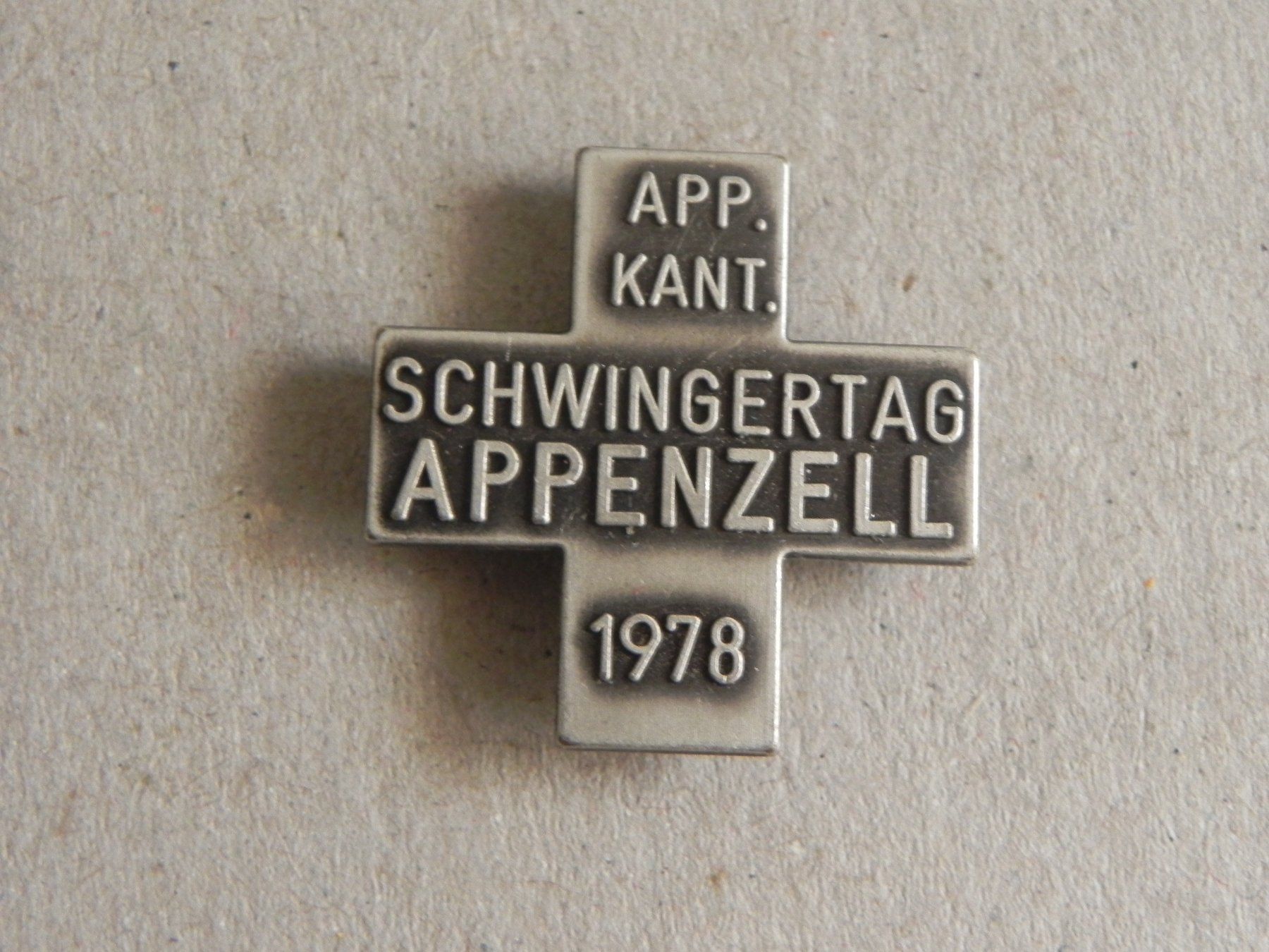 Placchette & Badge: Abzeichen Kantonal Schwingfest Schwingen Appenzell 1978 – Usato da Siebnen venduto da krimsie
