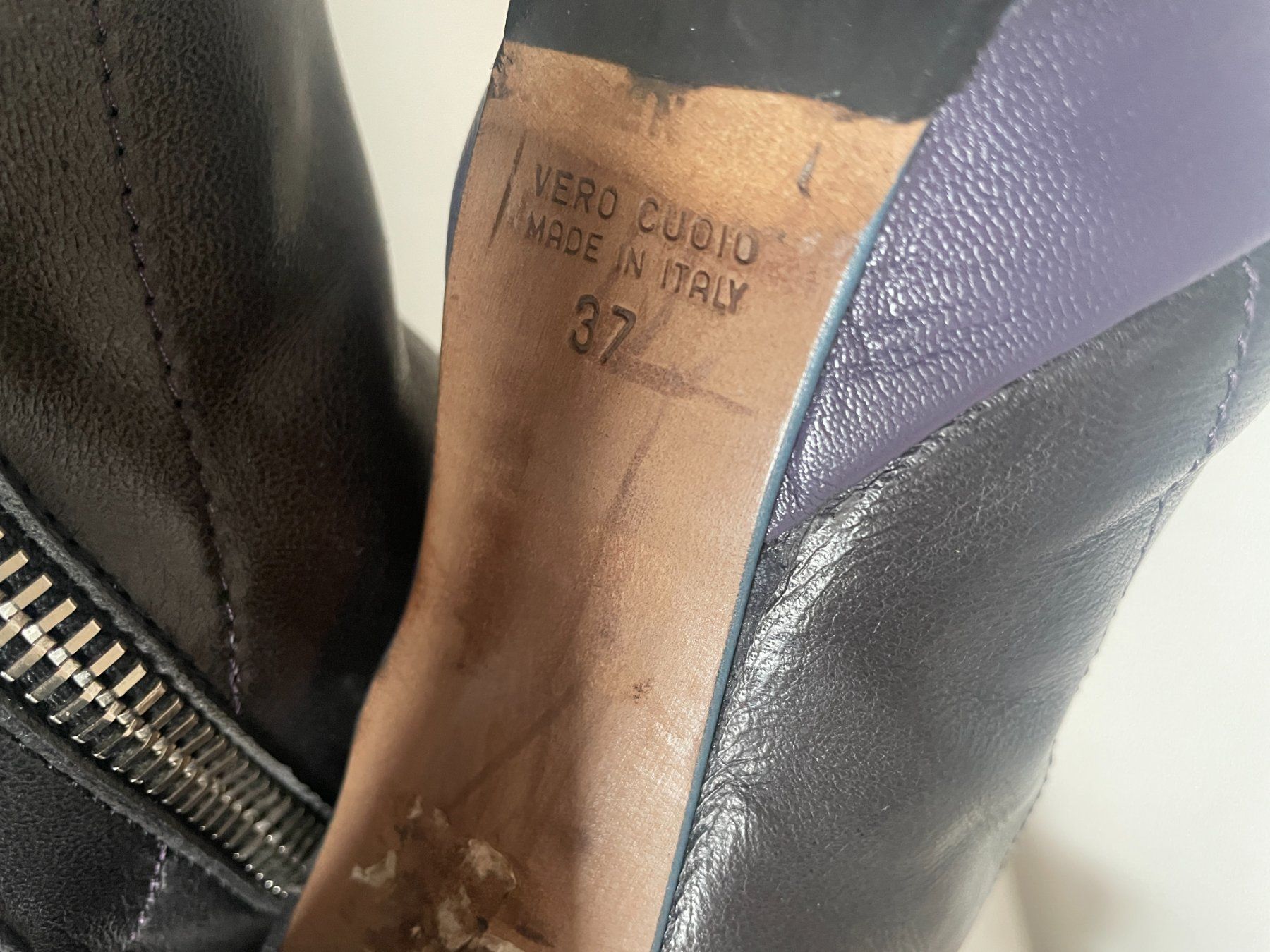 Scarpe da donna: Vintage Costume National Leather Boots – Usato da Zürich venduto da nao_6f5t 4
