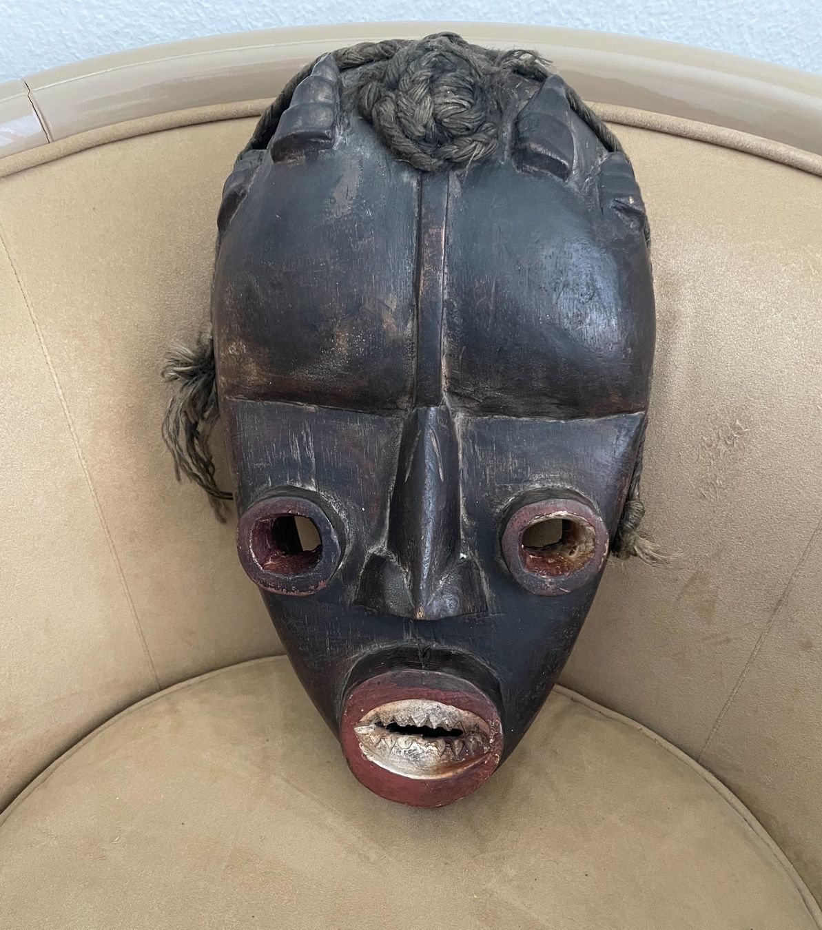 Arte internazionale: Holzmaske DAN aus Elfenbeinküste – Usato da Zürich venduto da loriana 8