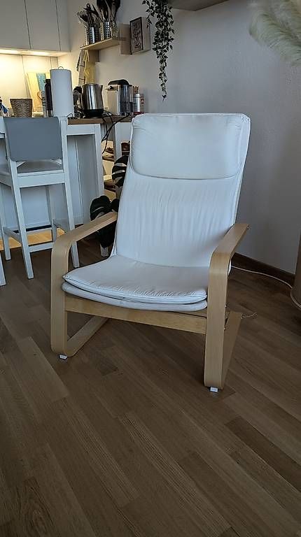 Sessel: Fauteuil à bascule IKEA POÄNG – Gebraucht aus Les Acacias von lor_sft9 1