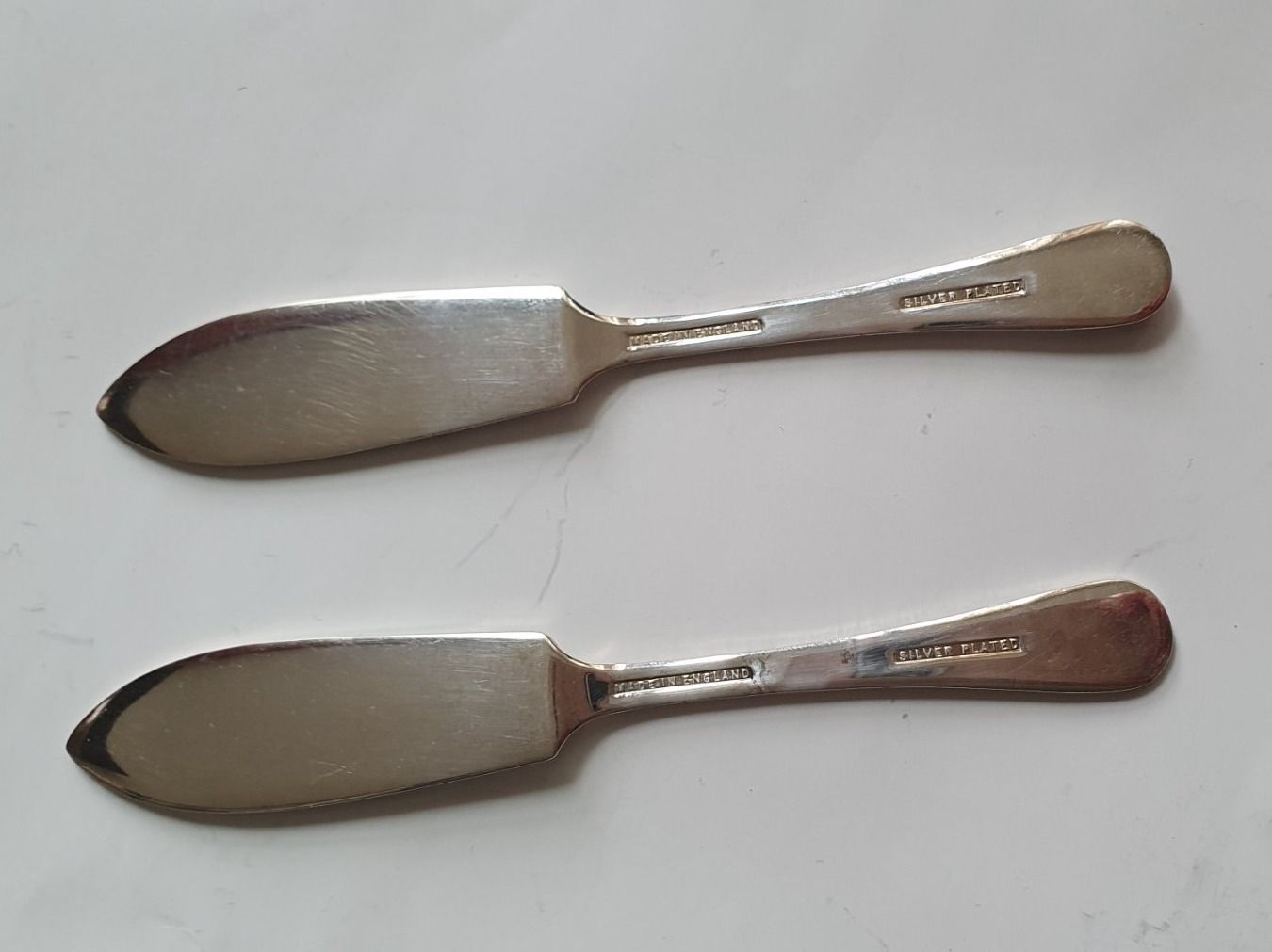 Set di posate: 2 Besteck aus England versilbert – Usato da Winterthur venduto da Ywan1 1