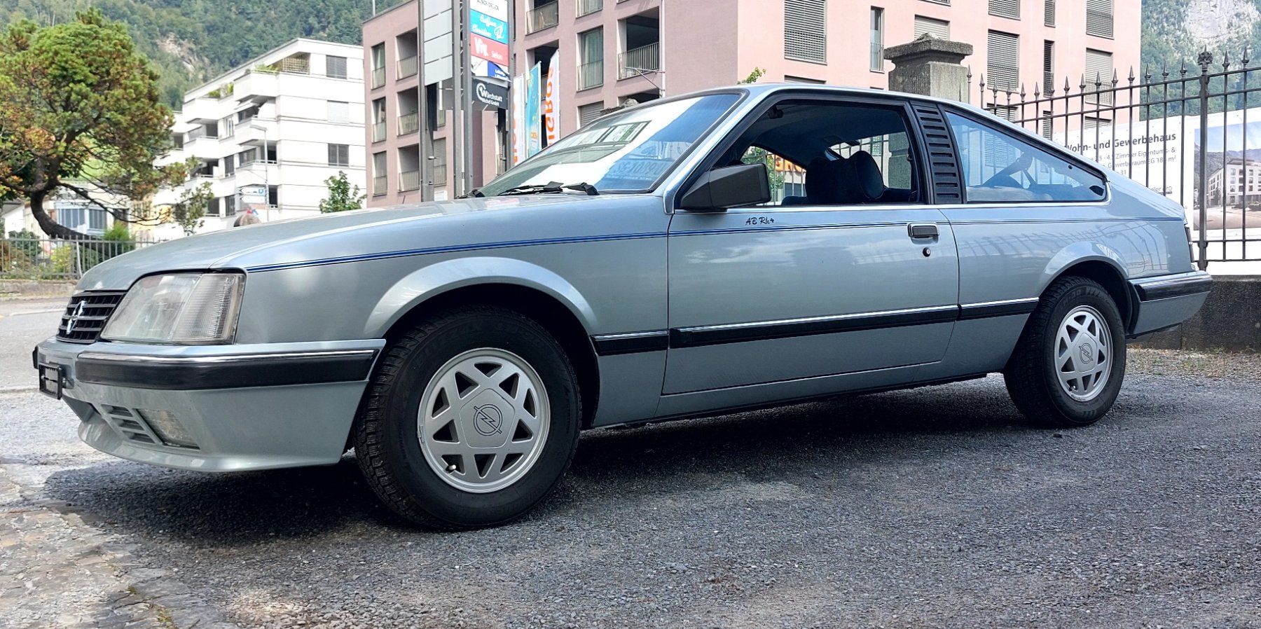 Opel Autos: OPEL MONZA 3.0 E – D'occasion à Buchs/SG par rockresort 3