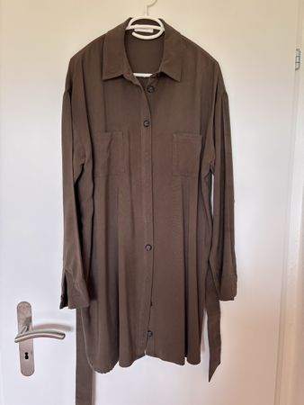 KOOKAI Hemdblusenkleid Khaki Gr. L – Perfekt für den Herbst