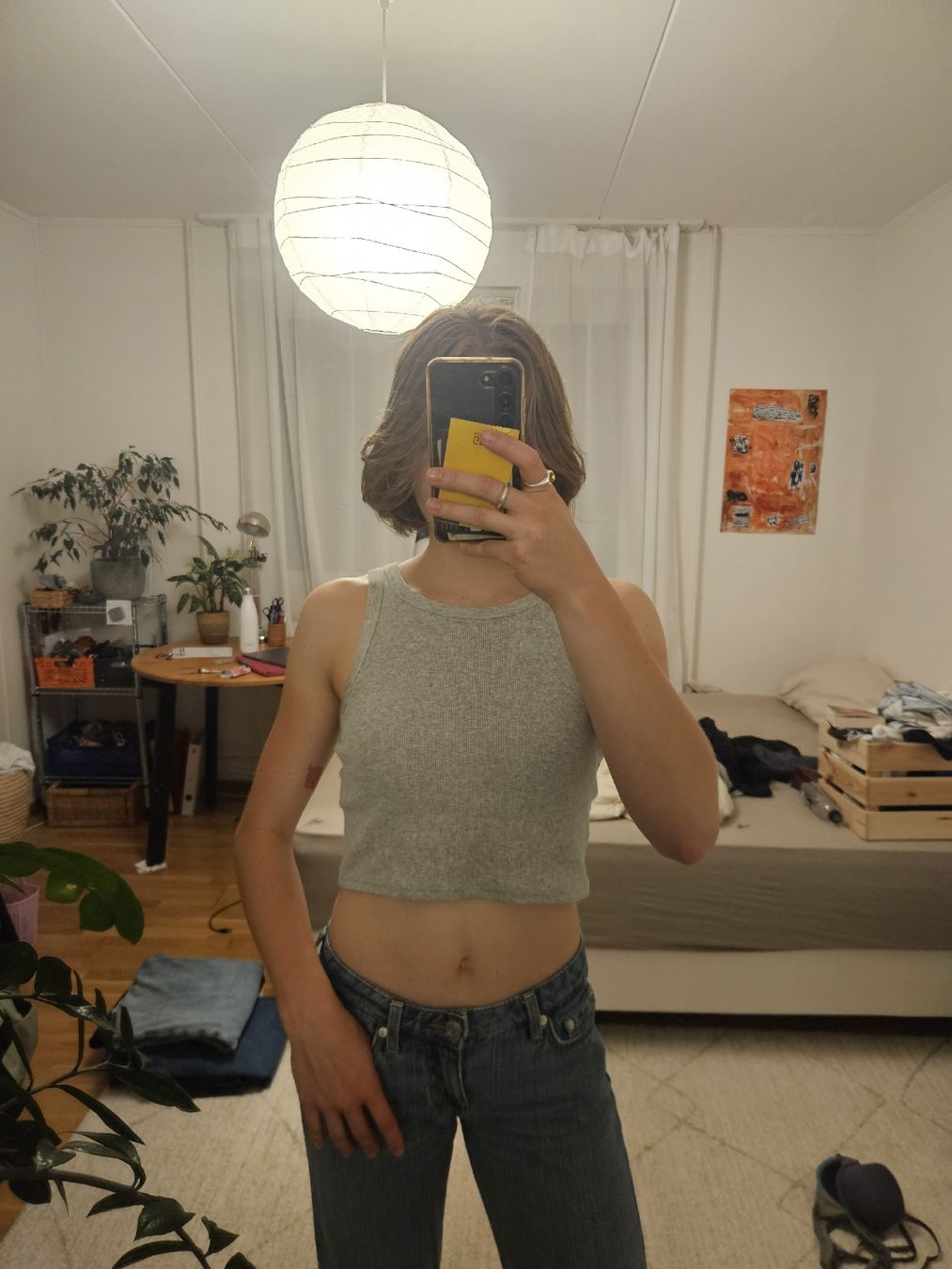Top: Graues Crop-Top mit eingebautem Padding (BH)  – Nuovo (secondo la descrizione) da Zürich venduto da jan_7sr2 1