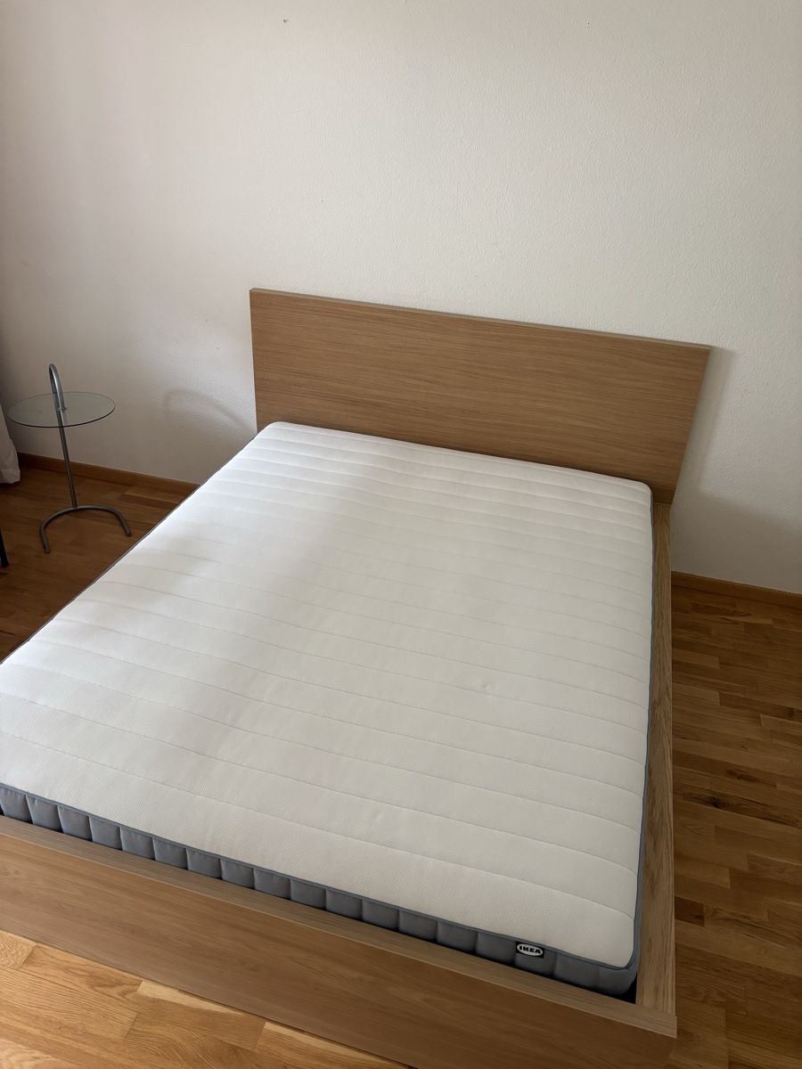 Betten: Malm Bettgestell Ikea 160x200cm  – Neu (gemäss Beschreibung) aus Zürich von Hannah.hue 5