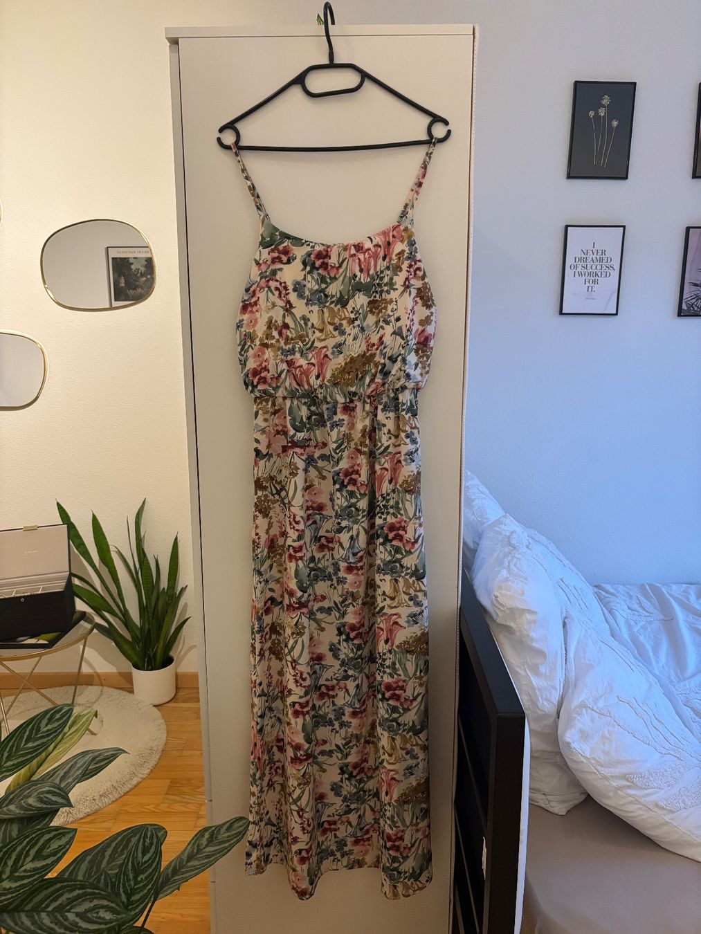 Only Kleider: langes geblümtes Sommerkleid – Gebraucht aus Zürich von hue_82qd