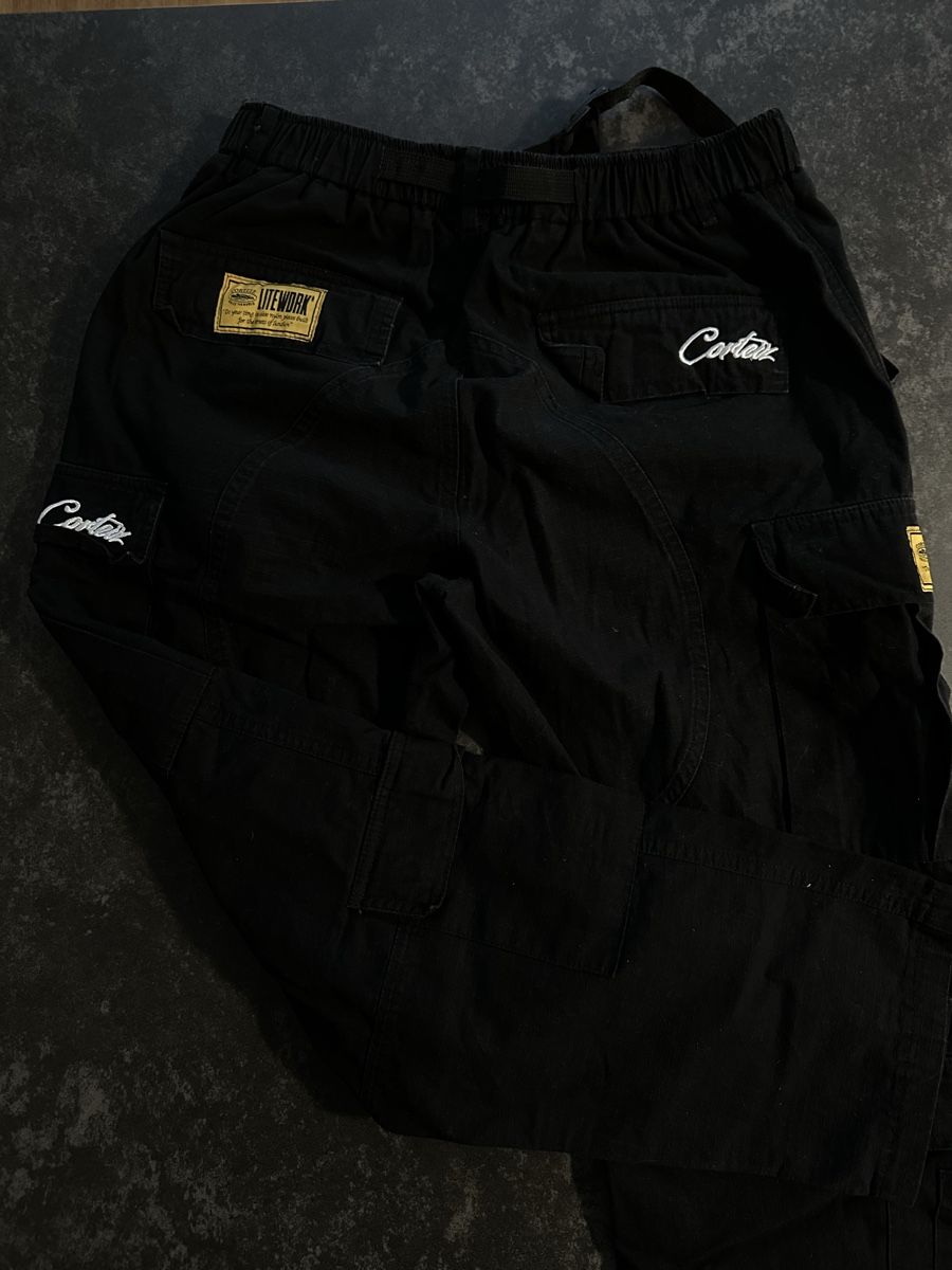 Corteiz Pantaloni: Pantalon Corteiz noir – Usato da Bôle venduto da yoh_9x7w 1