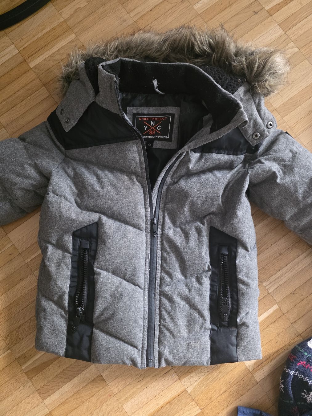 Kleiderpakete & -sets: Winterjacken, Kleiderpaket Gr. 122 / 128 – Gebraucht aus Jona von yvonne87w 3