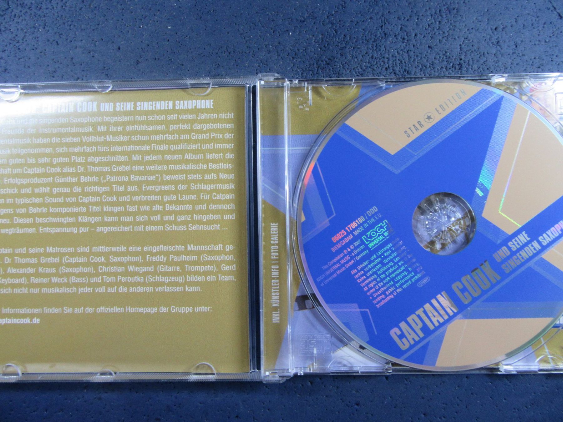 CD: CAPITAIN COOK UND SEINE SINGENDEN SAXOPHONE CD – Usato da Ettingen venduto da Hausi4711 2