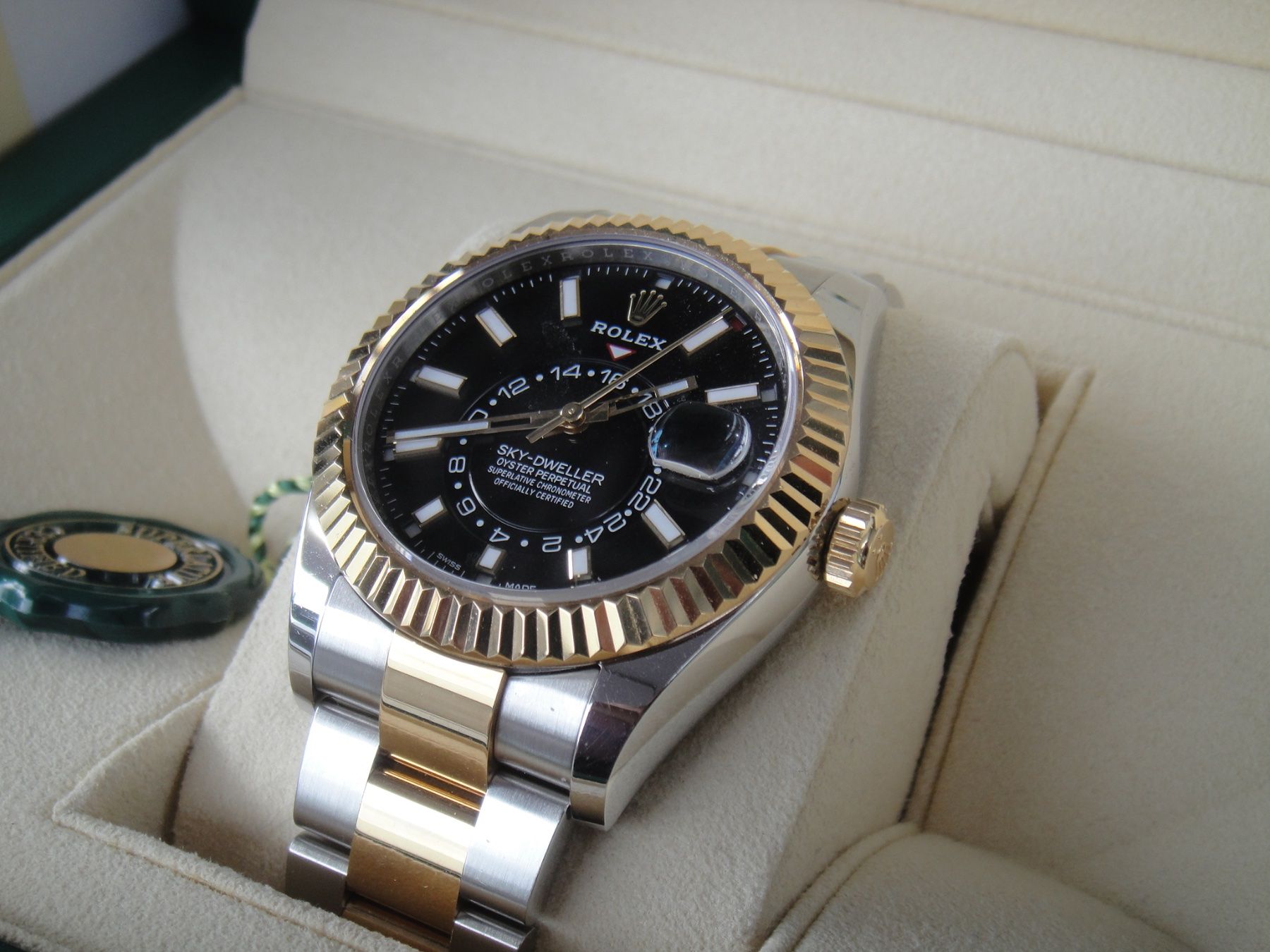 Rolex Orologi: Rolex / Sky-Dweller / Two-Tone – Usato da Biberist venduto da keine-ursache