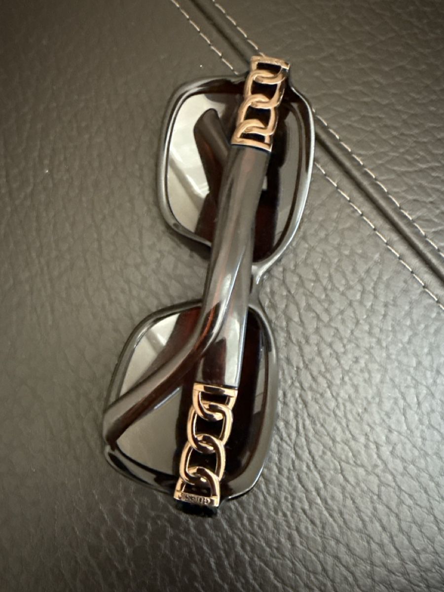 Guess Occhiali & Lenti: Occhiali da sole / Sonnenbrille / Guess – Usato da Roveredo GR venduto da ang_cc9l 3