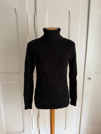 Rollkragenpullover schwarz mit Zopfmuster M