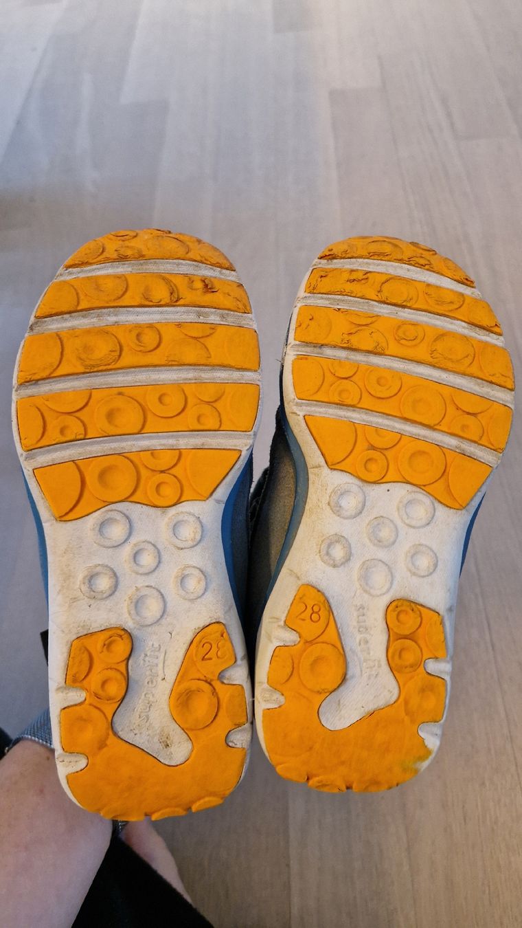 Superfit Schuhe für Jungen: Superfit Sneaker mit Goretex Gr. 28 – Gebraucht aus Bülach von Kaere00 2