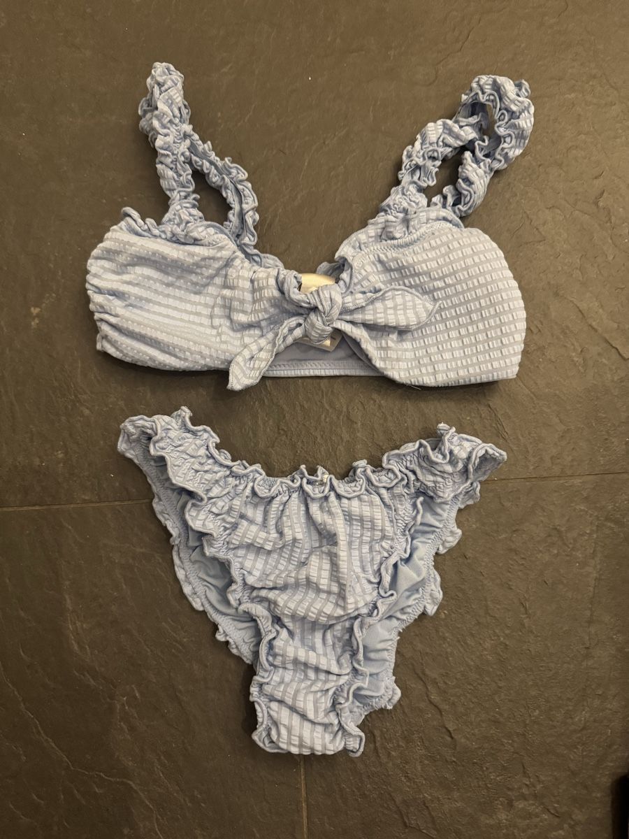 H&M Costumi da bagno & Bikini: Bikini hellblau von H&M Gr. 32/34 – Usato da Bonstetten venduto da VCLS