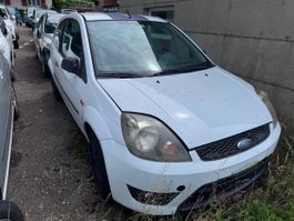 Ford Fiesta 1.6 Ersatzteilspender