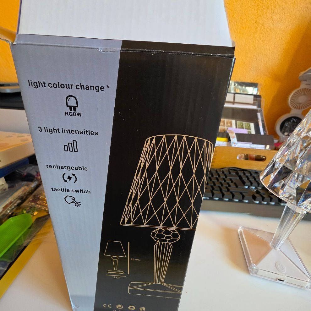 Lampes: CRYSTAL TABLE LAMP – Neuf avec emballage d'origine à Dintikon par bonita099 1