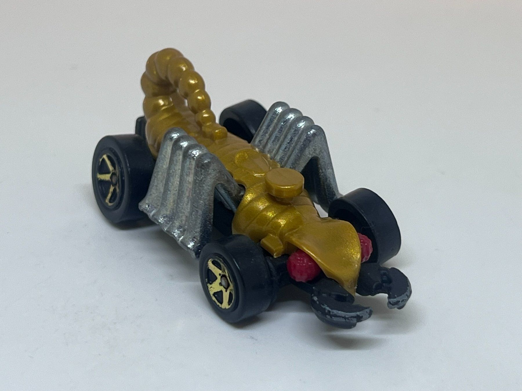 Hot Wheels Modellini d'auto: Hot Wheels Eevil Weevil #491 – Usato da Wildegg venduto da LaaBoutique