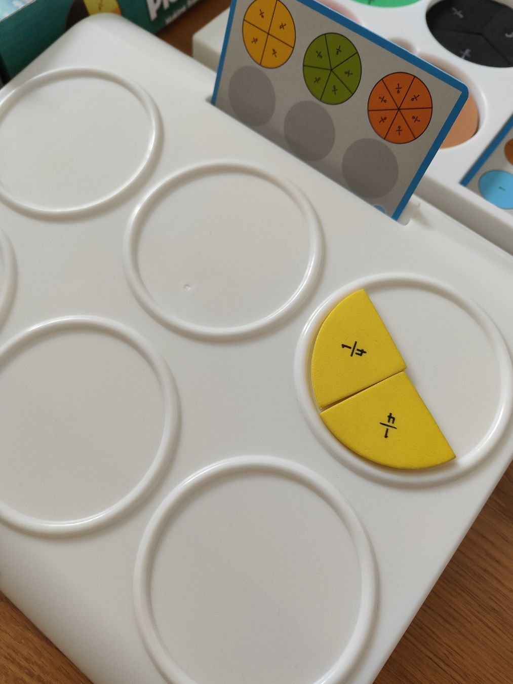 Giochi: Fraction Pie Puzzles Brüche Lehrmaterial Mathematik – Usato da Oberuzwil venduto da Umlobo 4