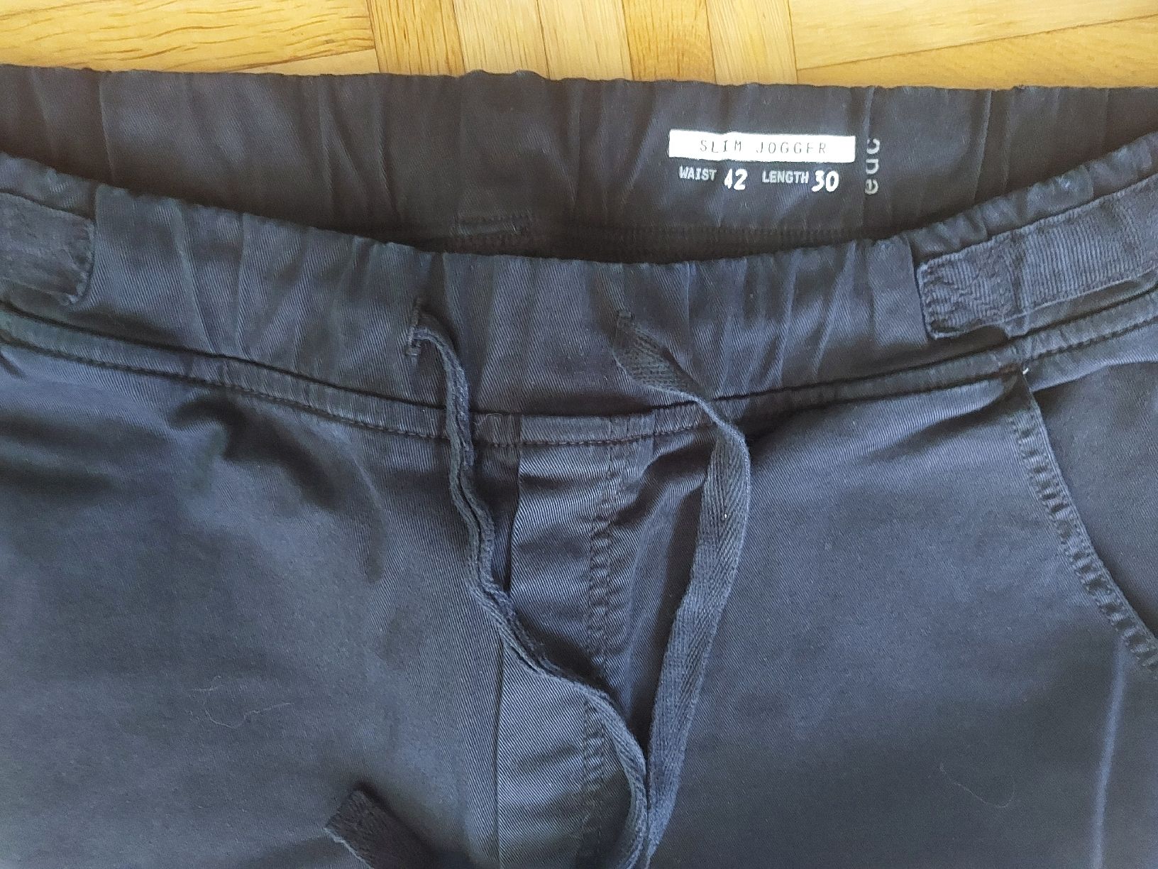 Esprit Pantaloni: Esprit Slim Jogger 42 Herbst – Nuovo (secondo la descrizione) da Rosshäusern venduto da ter_z9gp 1