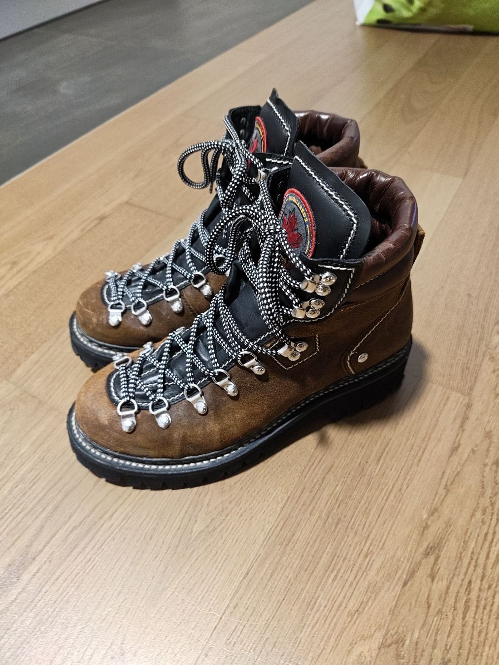 Dsquared2 Scarpe da uomo: Dsquared2 Leder  Stiefeletten braun Groesse 42 – Usato da Seon venduto da chf_g29b 2