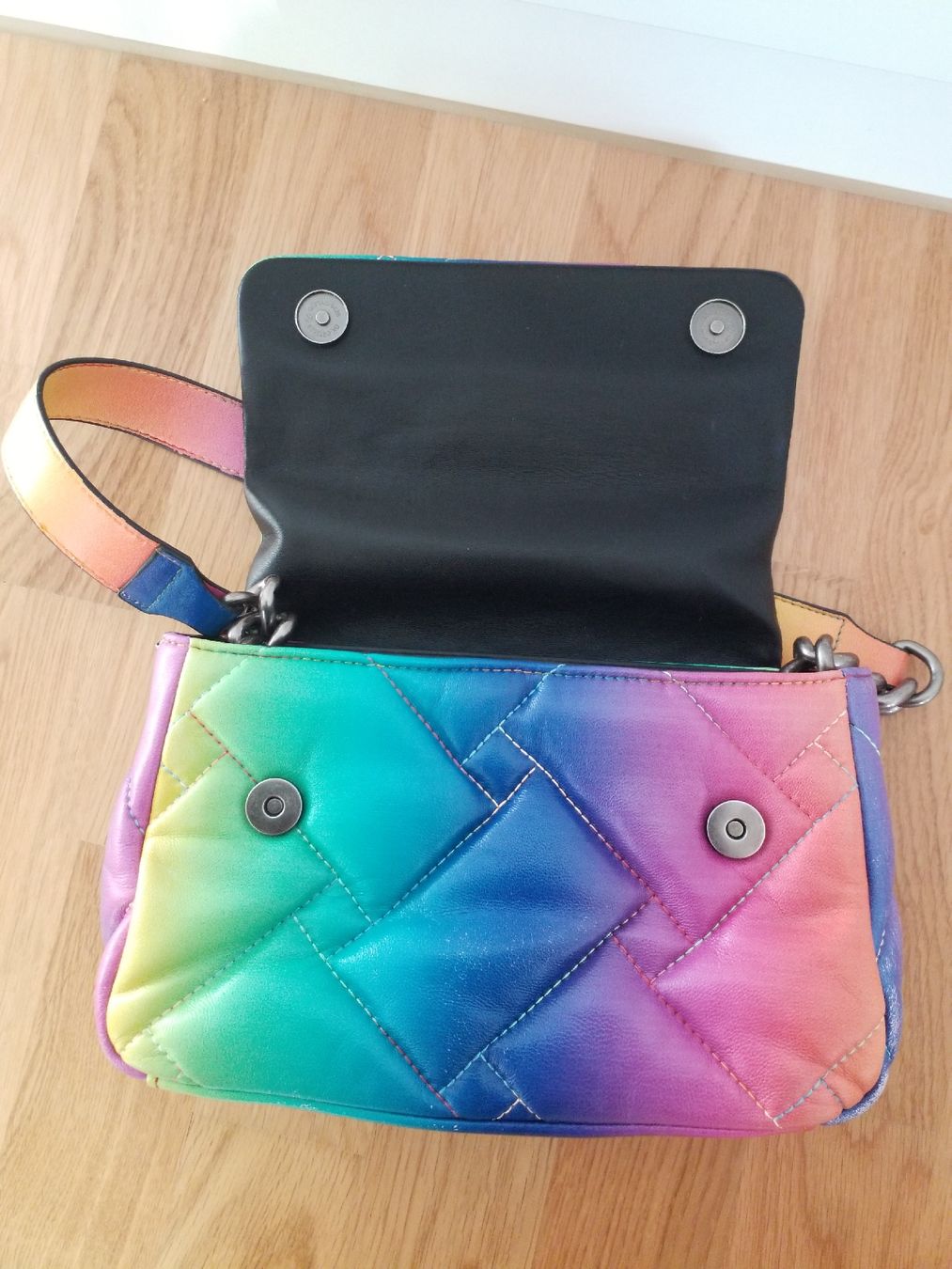 Kurt Geiger Borse da donna: Kurt Geiger rainbow Bag – Usato da Luzern venduto da _Lobster_ 5
