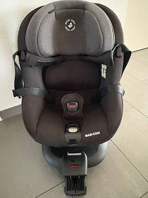 Seggiolini per auto: Siège enfant Maxi cosi – Usato da Cottens FR venduto da Fjaquier