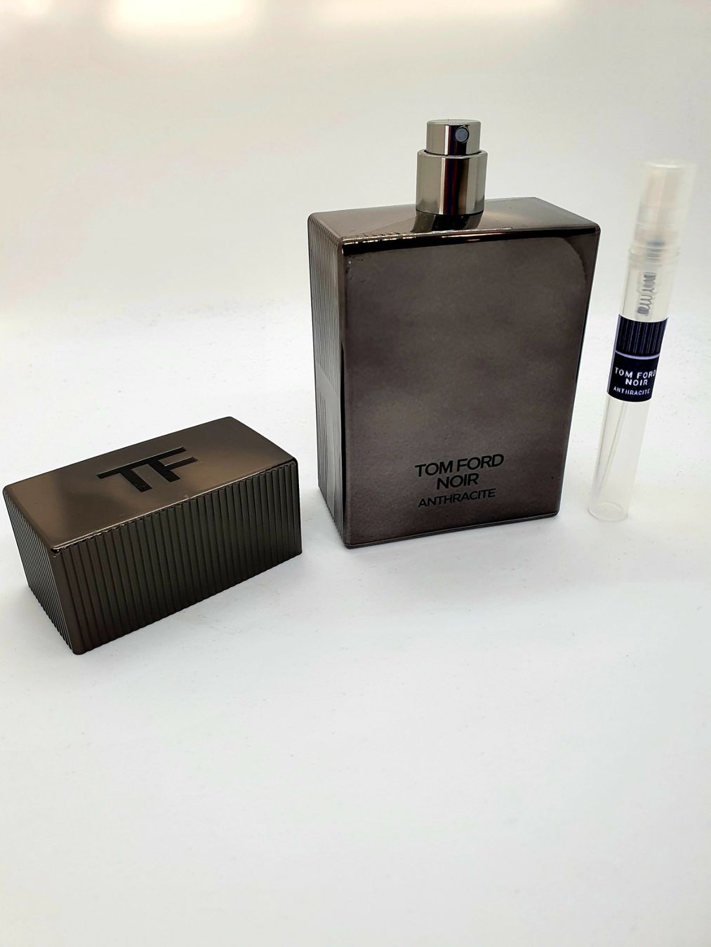 Tom Ford Parfum & Eau de Toilette: 5 ml TOM FORD NOIR ANTHRACITE EDP ABFÜLLUNG – Neu (gemäss Beschreibung) aus St. Gallen von CaliSunshine