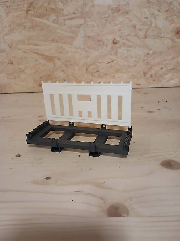 Kits de montage: Absperrung mit sockel 1:14 – D'occasion à Eichberg par luk_6sxq 2