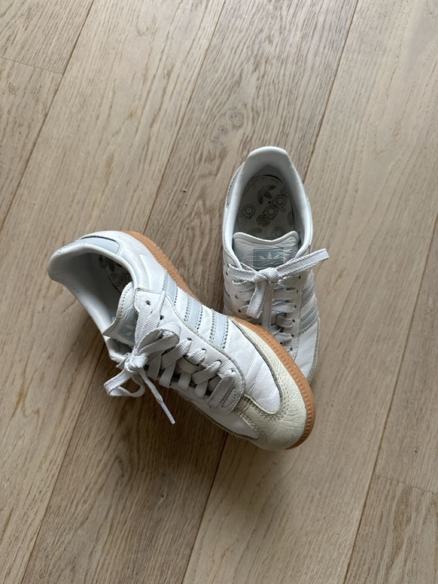 Adidas Scarpe da donna: Adidas Samba Weiss/Grau 36 2/3 – Usato da Näfels venduto da loukfero 2