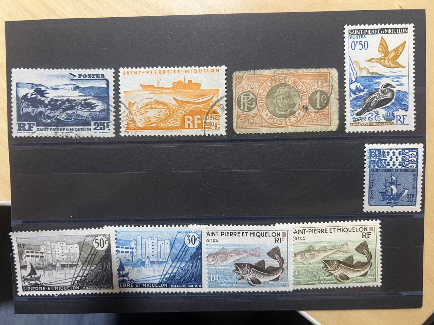 Tutti i francobolli: 9 timbres Saint-Pierre & Miquelon – Usato da Lausanne venduto da ffhoud