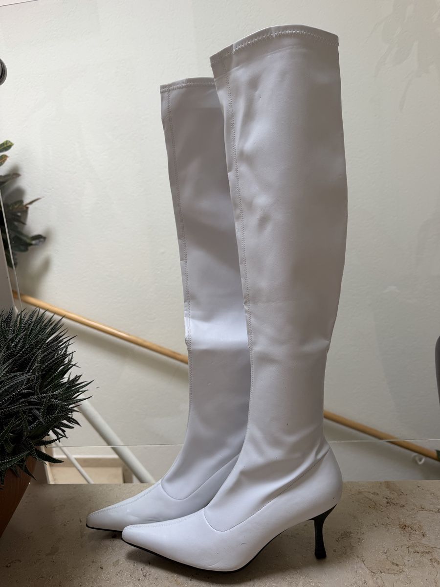 Scarpe da donna: Stiefel Weiss Lederimitat Grösse 40  – Nuovo (secondo la descrizione) da Oberentfelden venduto da Aidan1981