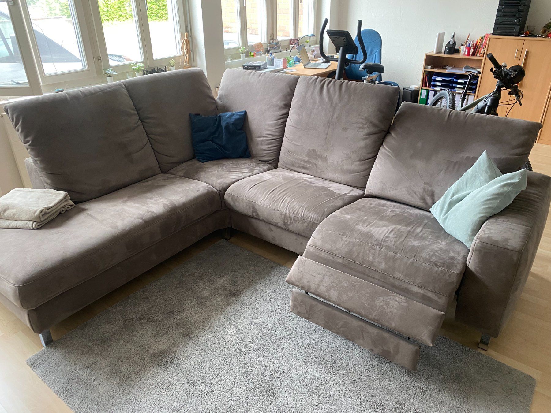 Sofas: Polstermöbelprogramm "Hohoe" – Ecksofa mit Relaxfunktion – D'occasion à Maur par timmy64