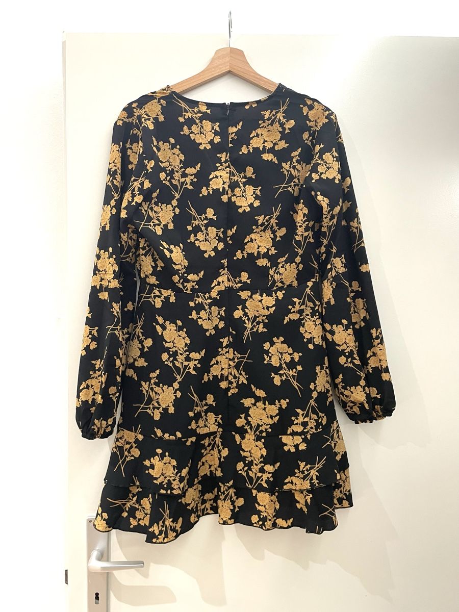 Vestiti: BLUMIGES MINIKLEID SCHWARZ – Usato da Ziefen venduto da Elar_store 1