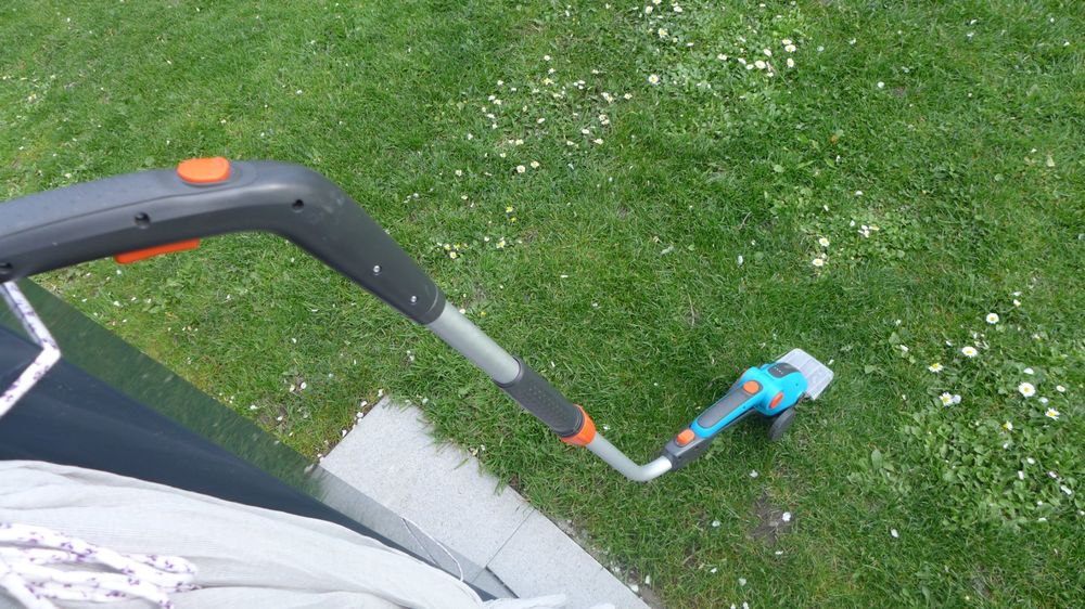 Caricabatterie Per Forbici Da Giardino Gardena - Compatibile Con Modelli ClassicCut E ComfortCut - Foto 2