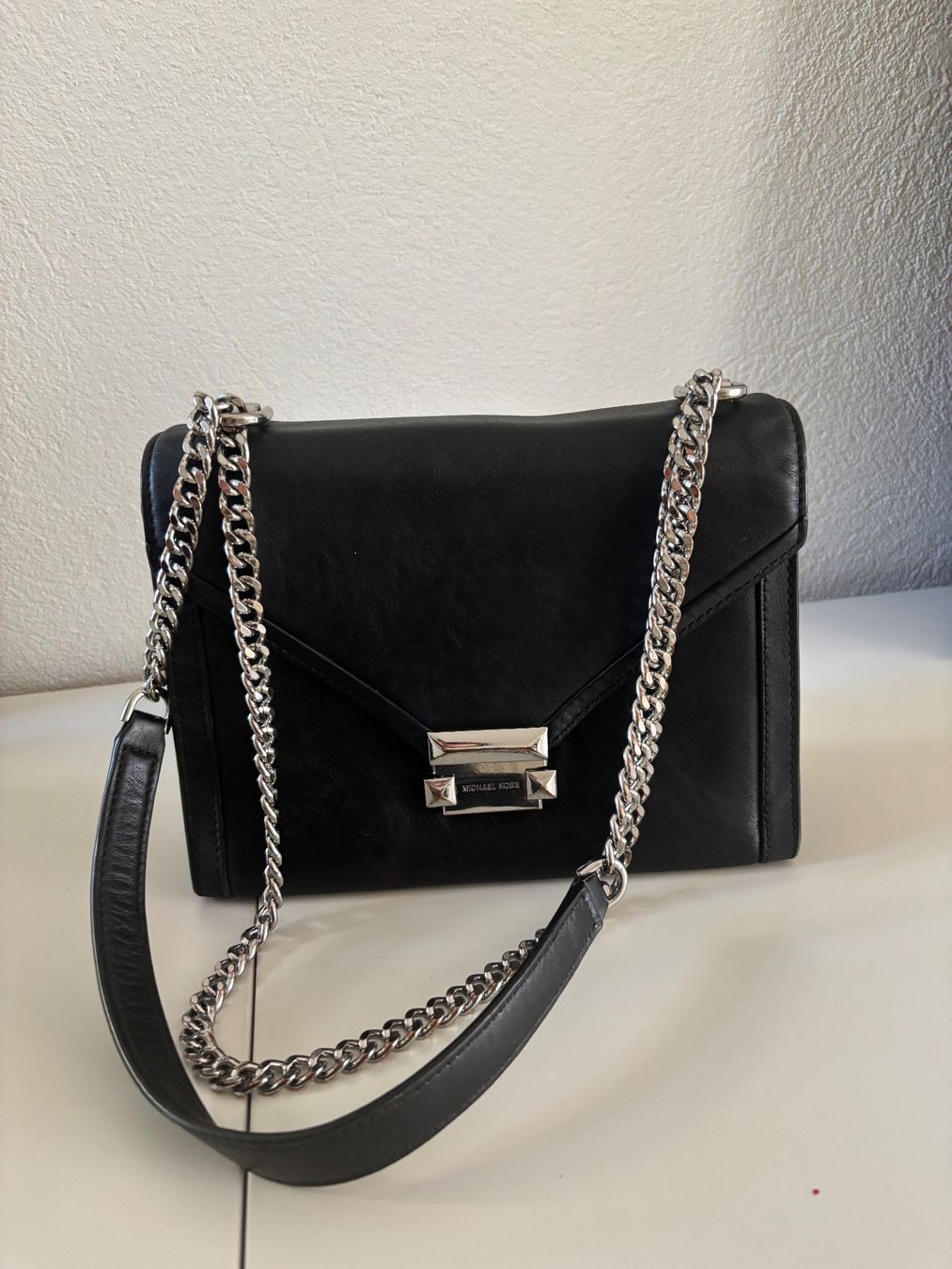 Michael Kors Borse da donna: Schwarze Michael Kors Handtasche – Usato da Zürich venduto da sim.one00