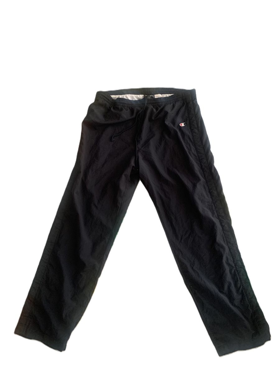 Champion Hosen: Champion Trackpants, Size M – Gebraucht aus Münchenstein von Alpinevintage