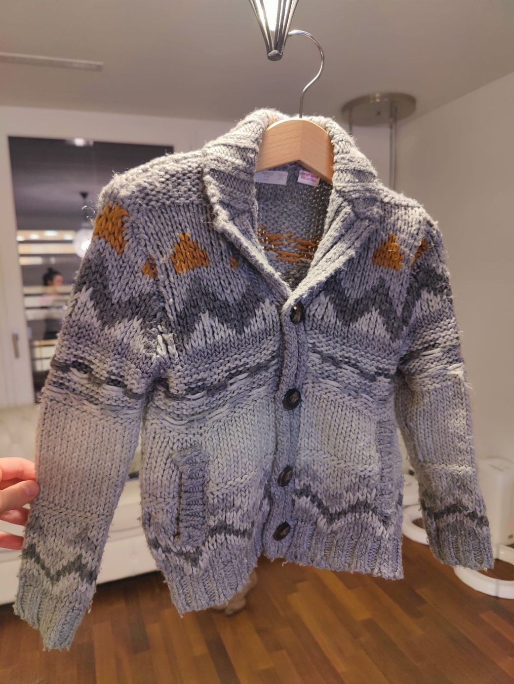 Mango Giacche & Cappotti: Stickjacke gr. 92 – Usato da Dietikon venduto da mike.thorton