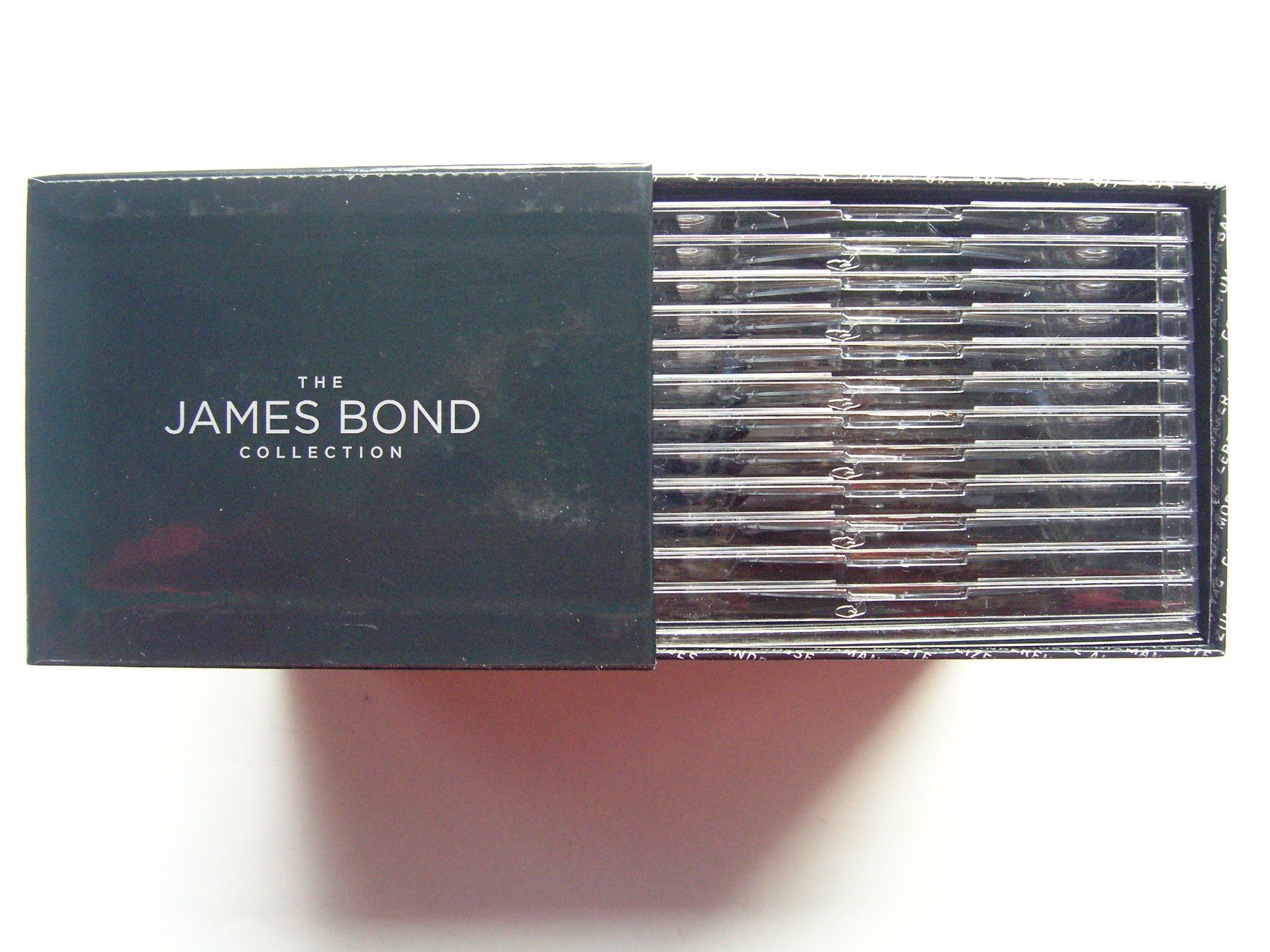 Tutti i DVDs: James Bond Collection 2016  (24 Blu-rays) – Usato da Zuzwil SG venduto da vette13 7