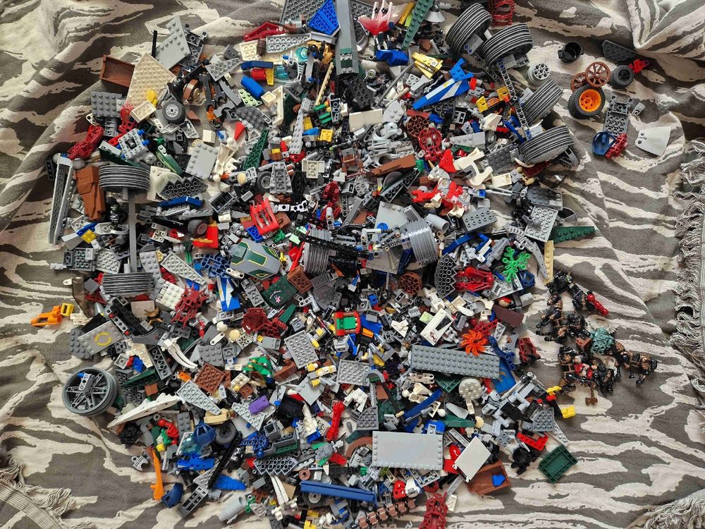 Lego Giocattoli: Grosse Sammlung Lego Teile und anderes – Usato da Zürich venduto da sophiefanui