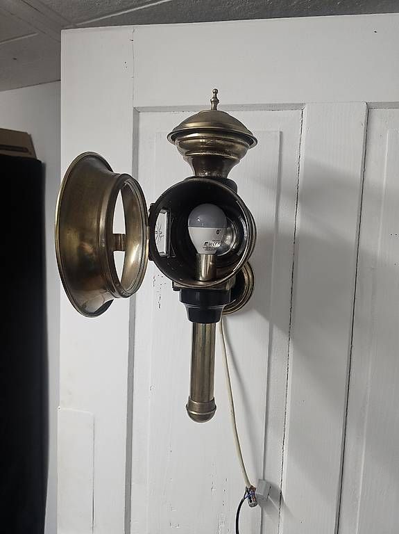Lampade: Vintage Wandleuchte / Laterne – Usato da Weiningen TG venduto da Briandickenmann 2