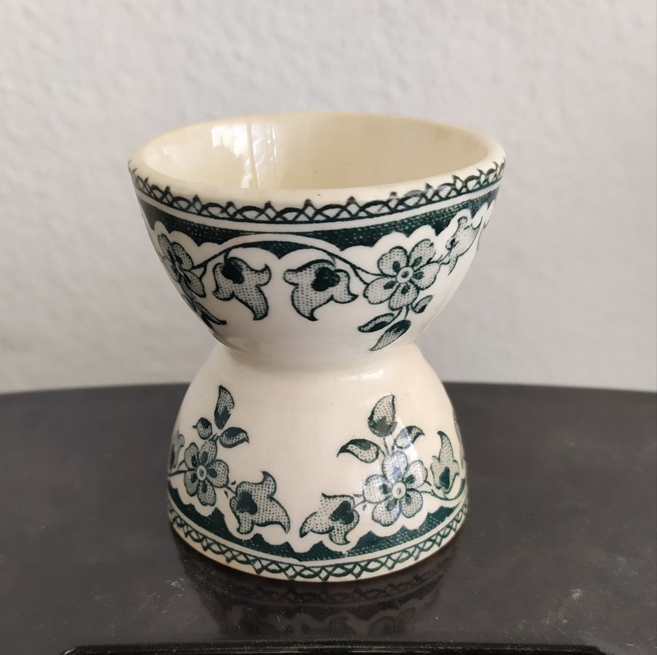 Altre Stoviglie: Ancien coquetier en faïence – Usato da Chezard St-Martin venduto da Clocovale