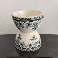 Ancien coquetier en faïence
