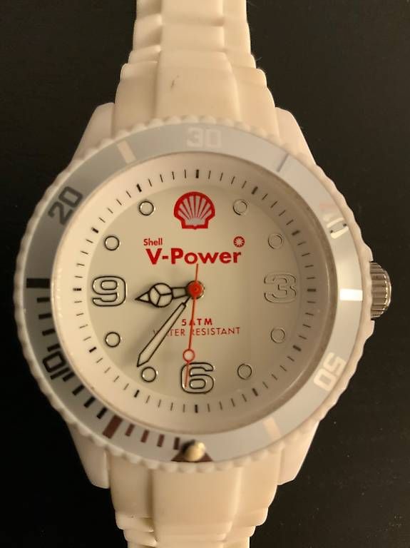 Montres: Shell V-Power Armbanduhr weiss – D'occasion à Weinfelden par bea_2ln5