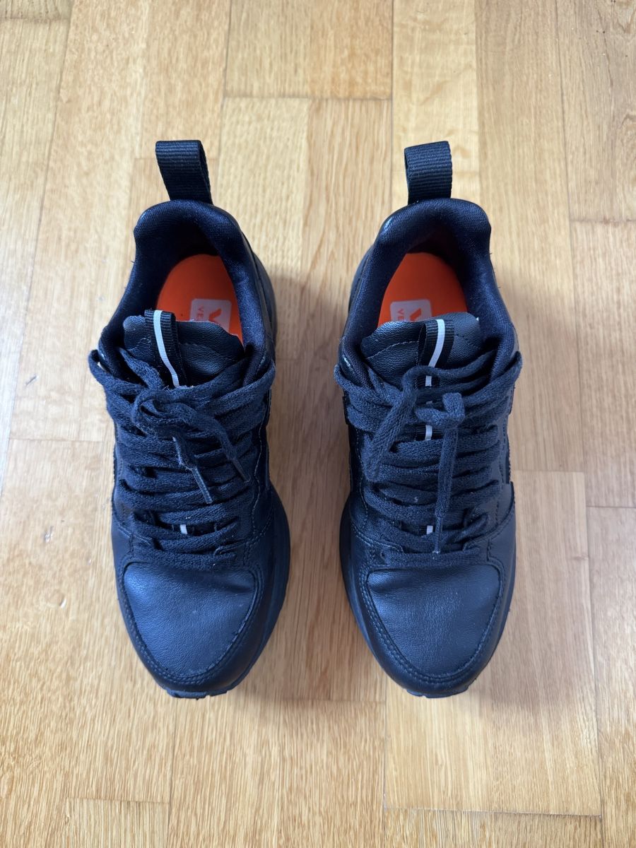 Veja Scarpe da uomo: Veja, 37, schwarz, vegan – Usato da Zürich venduto da gru_h8z7