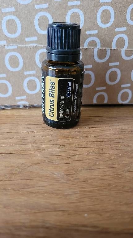 Doterra Oli essenziali: Dõterra Citrus Bliss 15ml – Nuovo e nell'imballaggio originale da Lyss venduto da Infinia